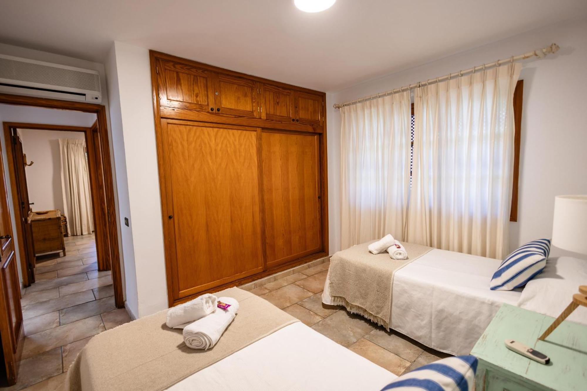 Oasis Holycan - By Gestion Vacacional Canarias San Bartolomé Exteriör bild