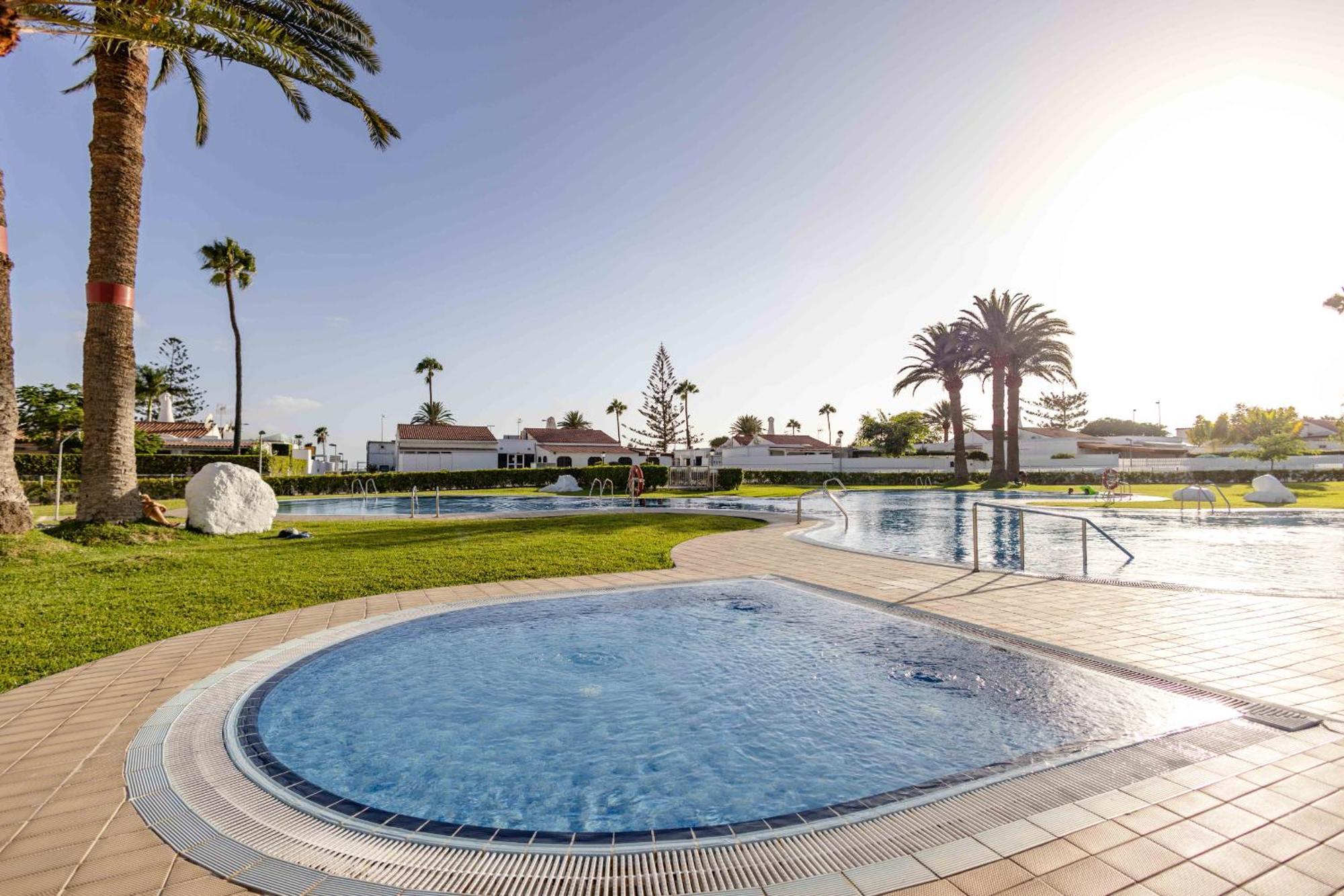 Oasis Holycan - By Gestion Vacacional Canarias San Bartolomé Exteriör bild