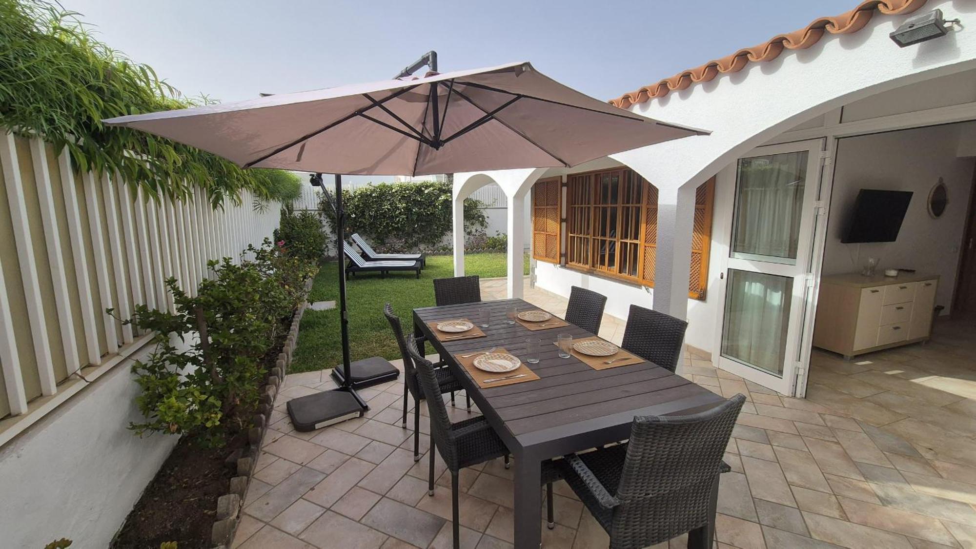 Oasis Holycan - By Gestion Vacacional Canarias San Bartolomé Exteriör bild