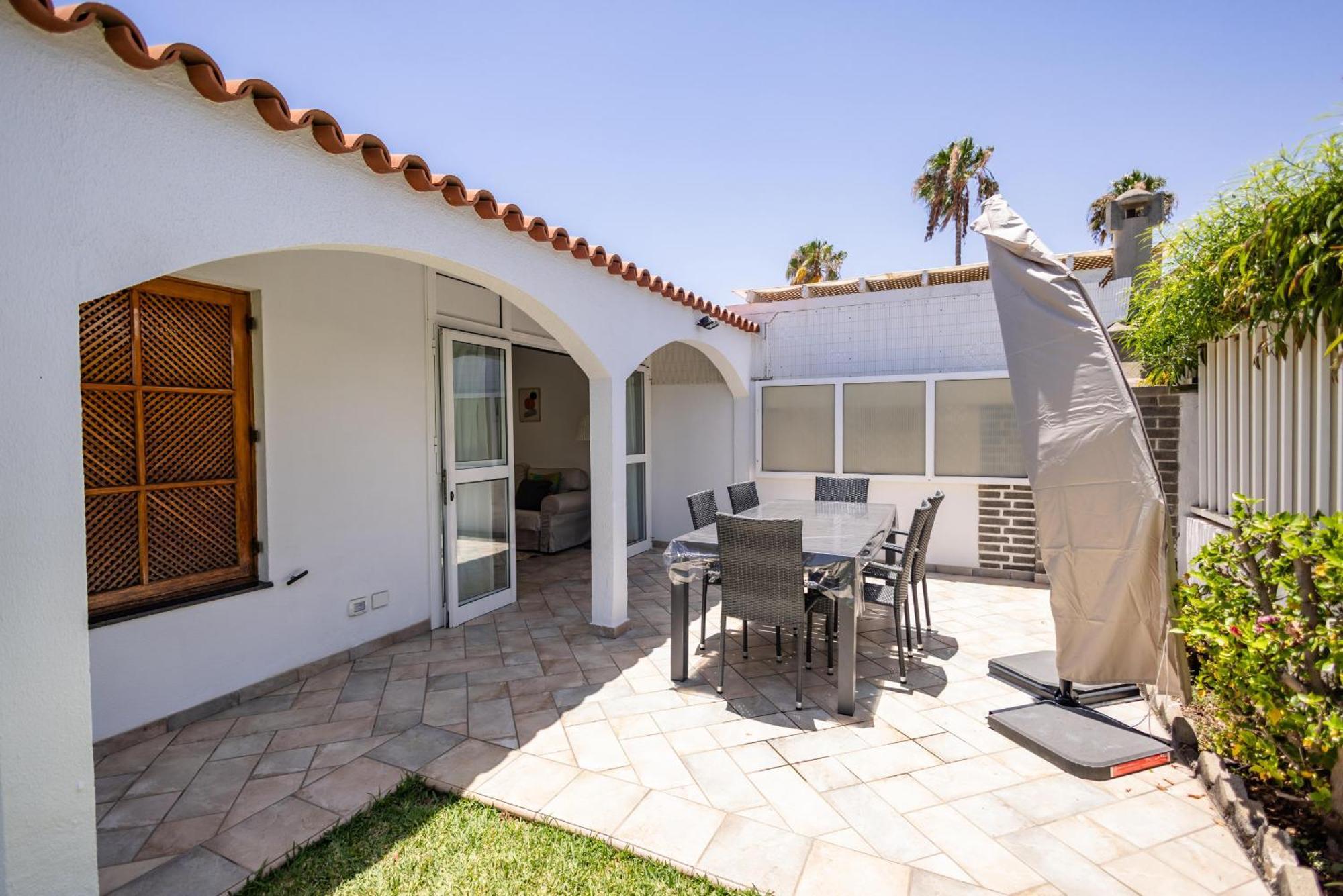 Oasis Holycan - By Gestion Vacacional Canarias San Bartolomé Exteriör bild