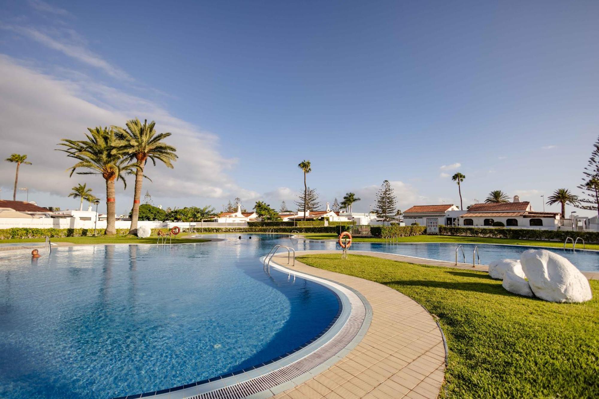 Oasis Holycan - By Gestion Vacacional Canarias San Bartolomé Exteriör bild
