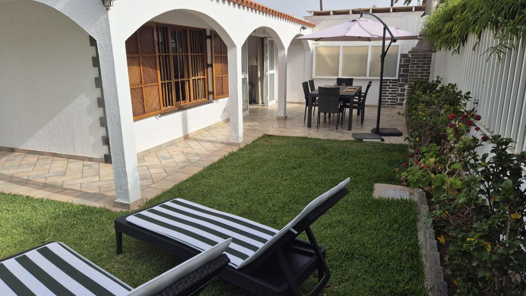 Oasis Holycan - By Gestion Vacacional Canarias San Bartolomé Exteriör bild